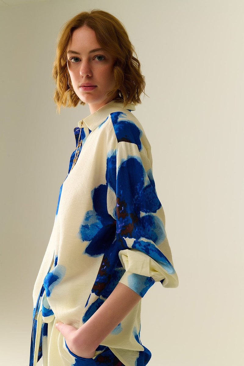 Q2 Women's Blouse Relaxed Shirt In White With Blue Tropical Flower Print