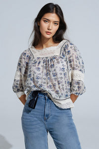 Q2 Women's Blouse Romantic Blouse With Flowers And Lace Detail