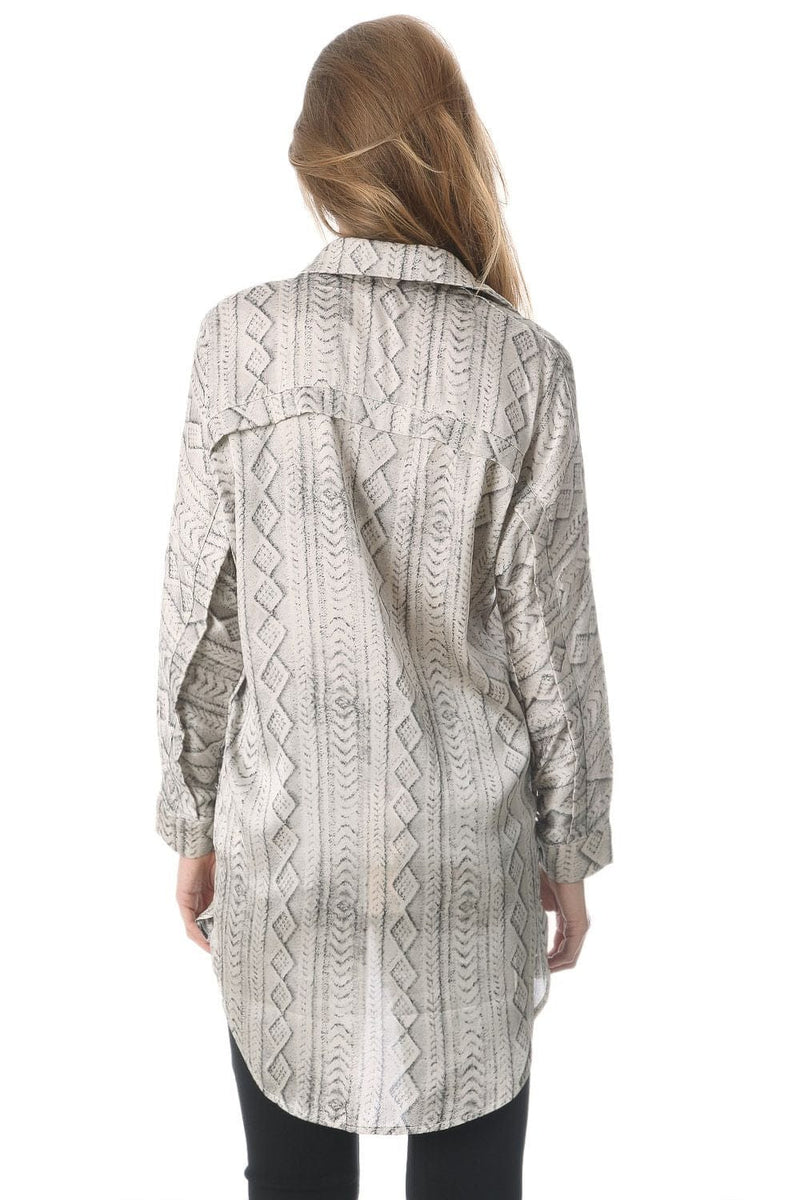 Q2 Women's Blouse Satin longline shirt in grey abstract print
