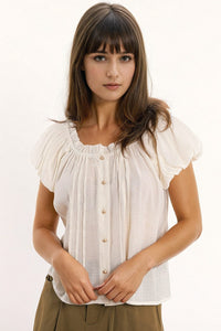Q2 Women's Blouse Short Sleeves Blouse In White With Frontal Buttons