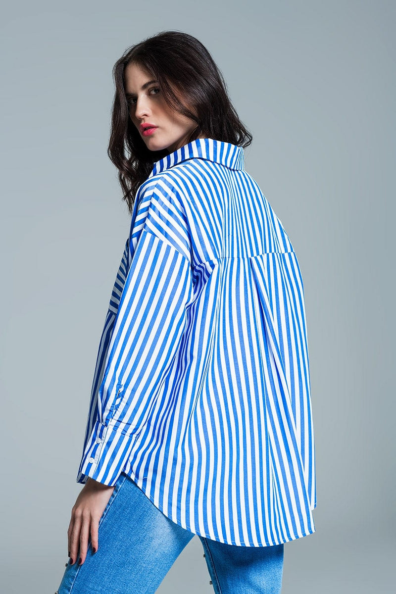 Q2 Women's Blouse White Oversized Blouse With Vertical Stripes In Blue And Chest Pocket