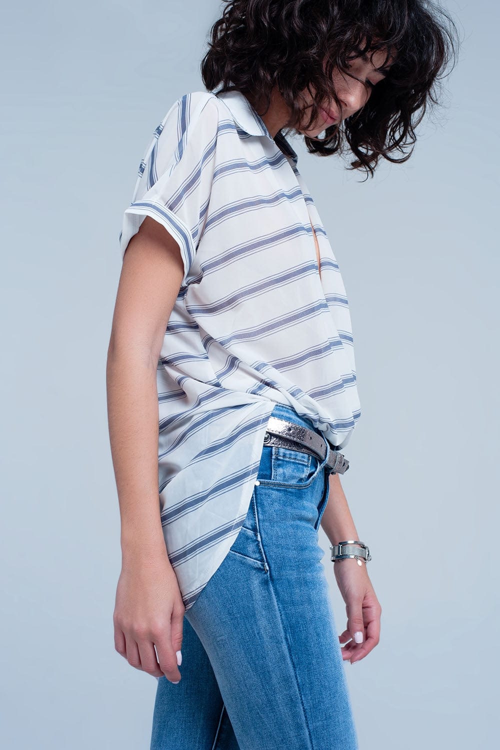 Q2 Women's Blouse White short sleeve drape wrap blouse with blue striped design