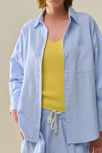 Q2 Women's Blouse White Striped Buttoned Shirt In Blue