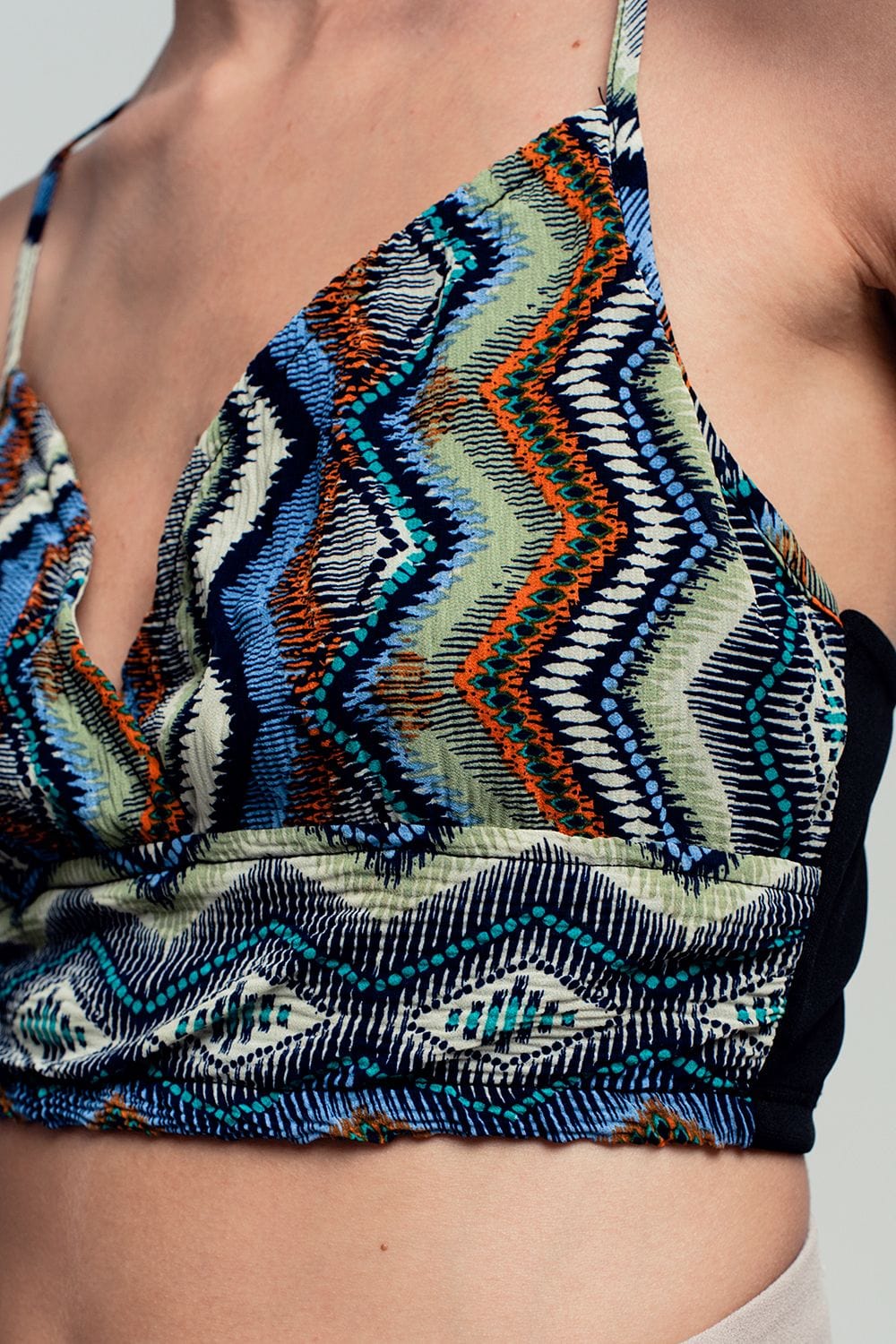 Q2 Women's Blouse Wrap geo-tribal printed crop top in green