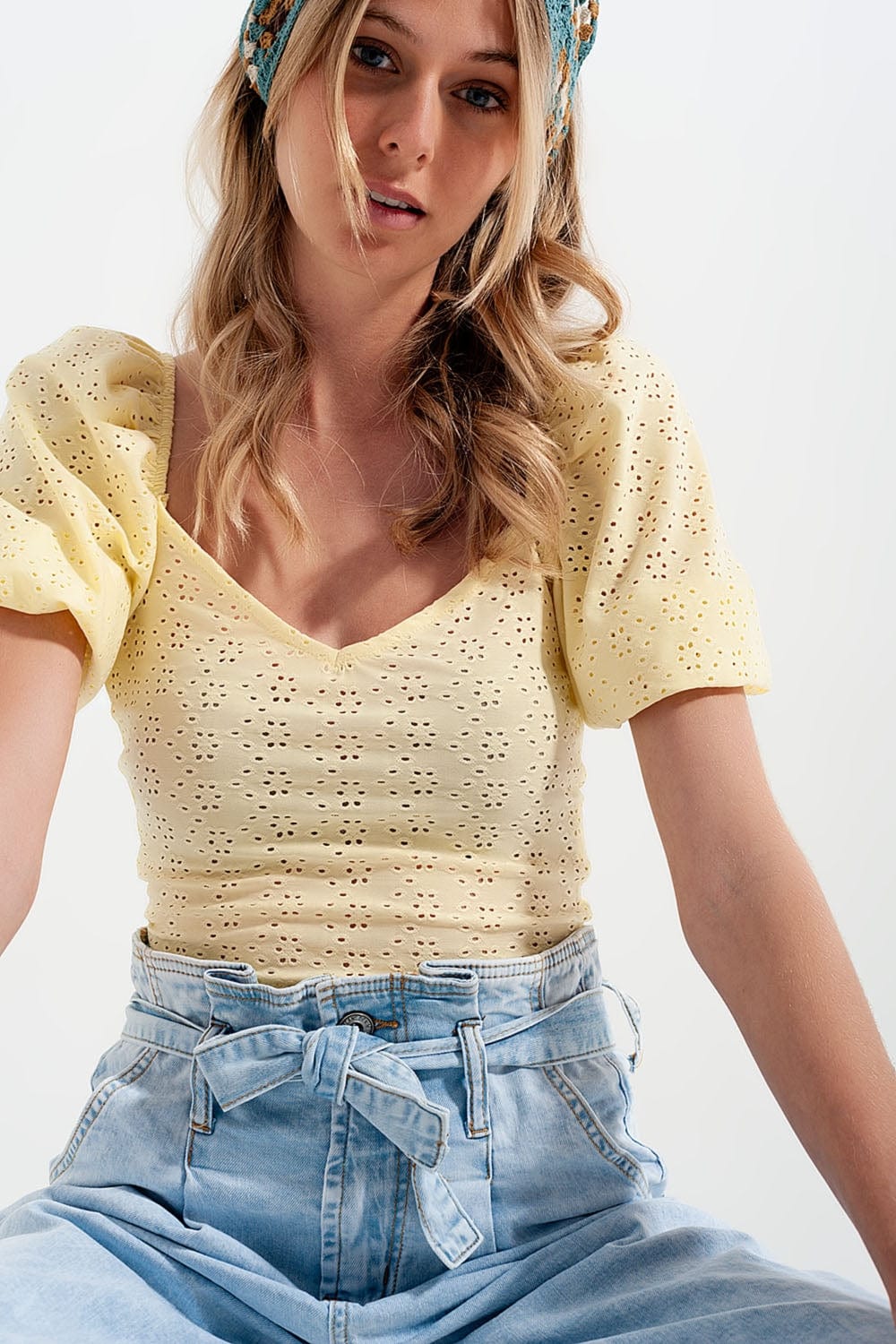 Q2 Women's Blouse Yellow Short Top in Batiste Fabric with Puffed Sleeves