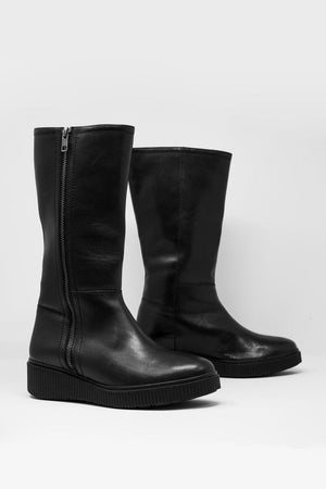 Q2 Women's Boots chunky zip boots in black