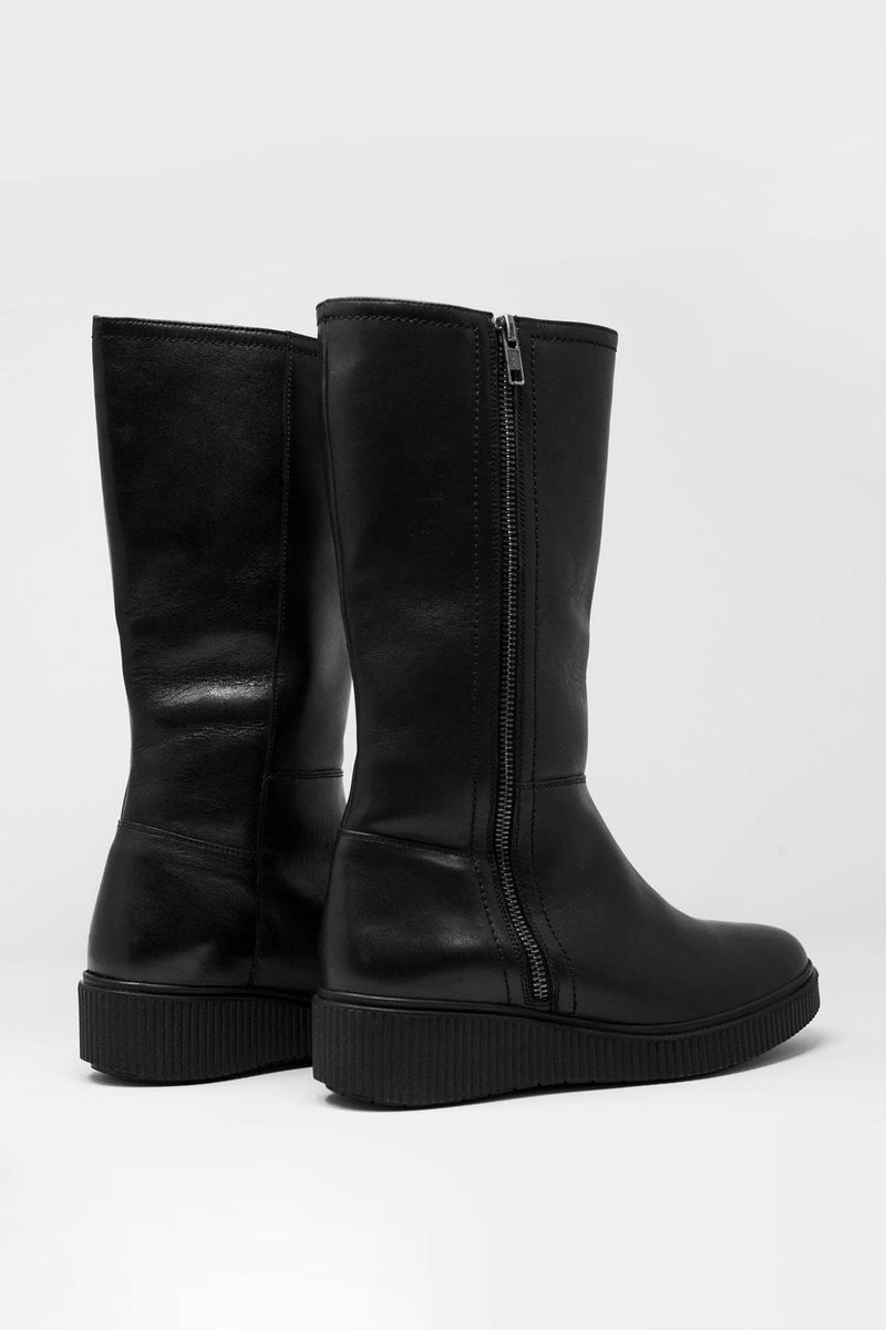 Q2 Women's Boots chunky zip boots in black