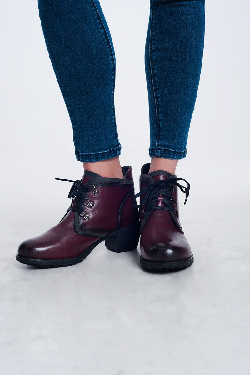 Q2 Women's Boots Lace Up Boot in Maroon