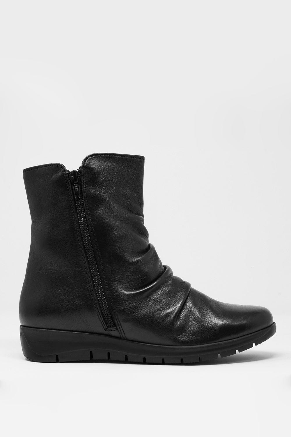 Q2 Women's Boots Low Black Boots with Zipper and Round Nose