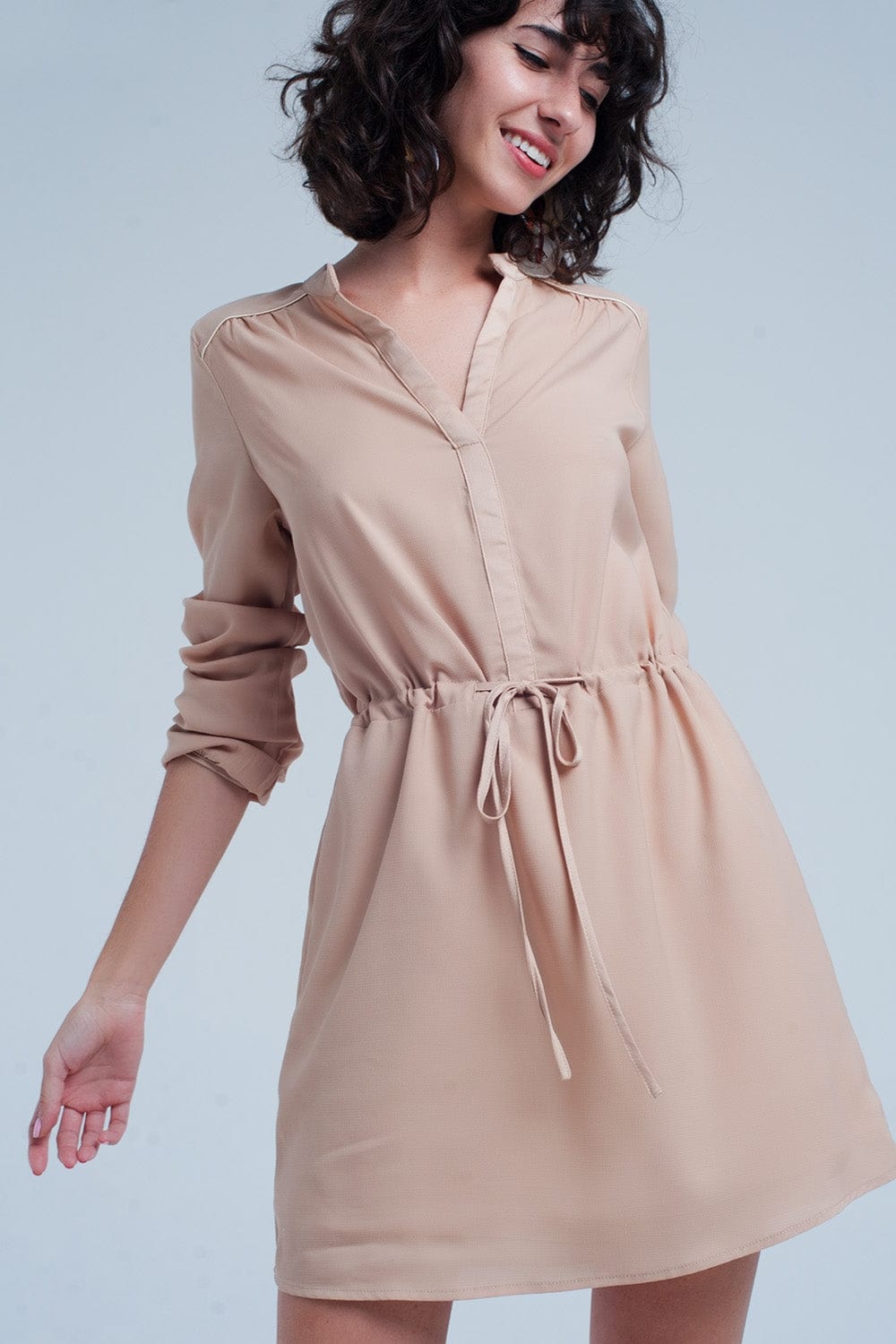 Q2 Women's Dress Beige Tie Waist Shirt Mini Dress