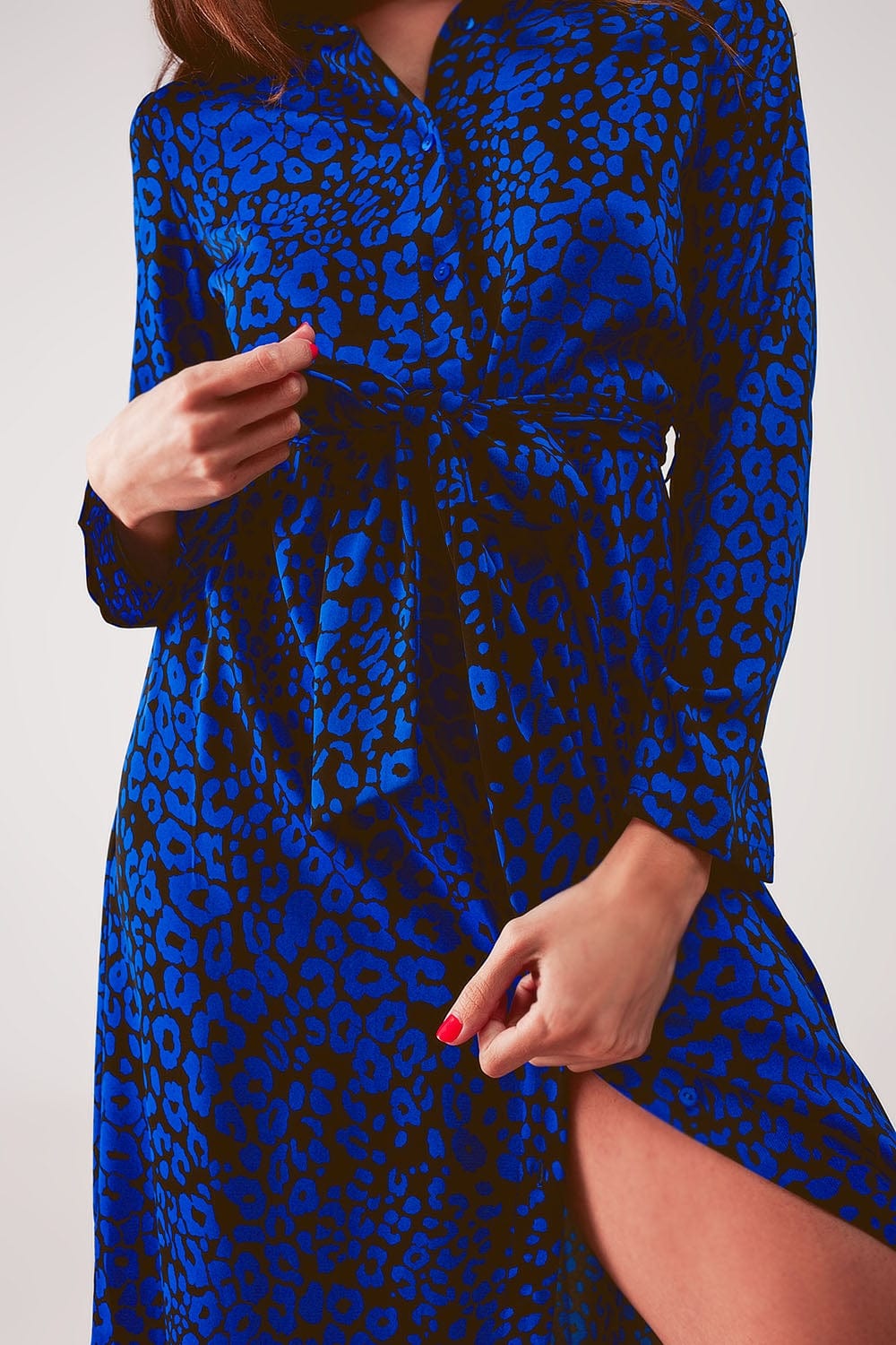 Q2 Women's Dress Belted Maxi Shirt Dress in Blue Animal Print