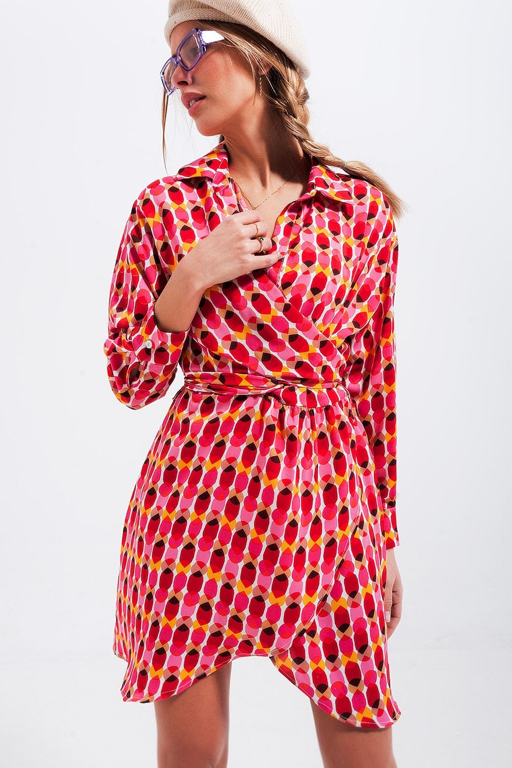 Q2 Women's Dress Button Front Tie Waist Printed Dress in Red