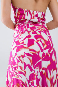 Q2 Women's Dress Halter Midi Dress With Cinched Waist In Abstract Fuchsia And White Print