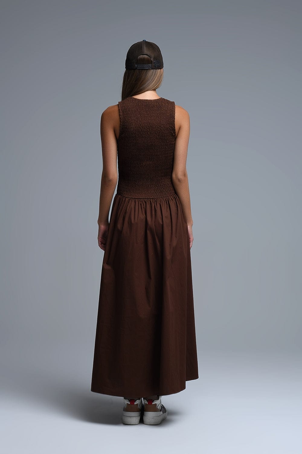 Q2 Women's Dress Maxi Brown Smocked Poplin Dress
