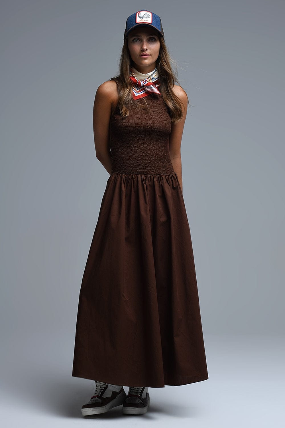 Q2 Women's Dress Maxi Brown Smocked Poplin Dress