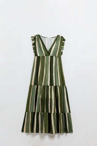 Q2 Women's Dress Maxi V-Neck Dress With Tiered Skirt In Striped Tie-Dye Green