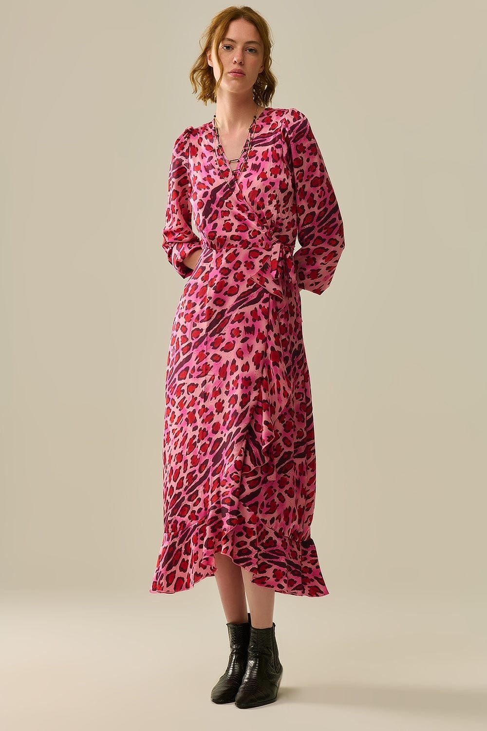 Q2 Women's Dress Maxi Wrap Dress In Satin Fuchsia Leopard Print