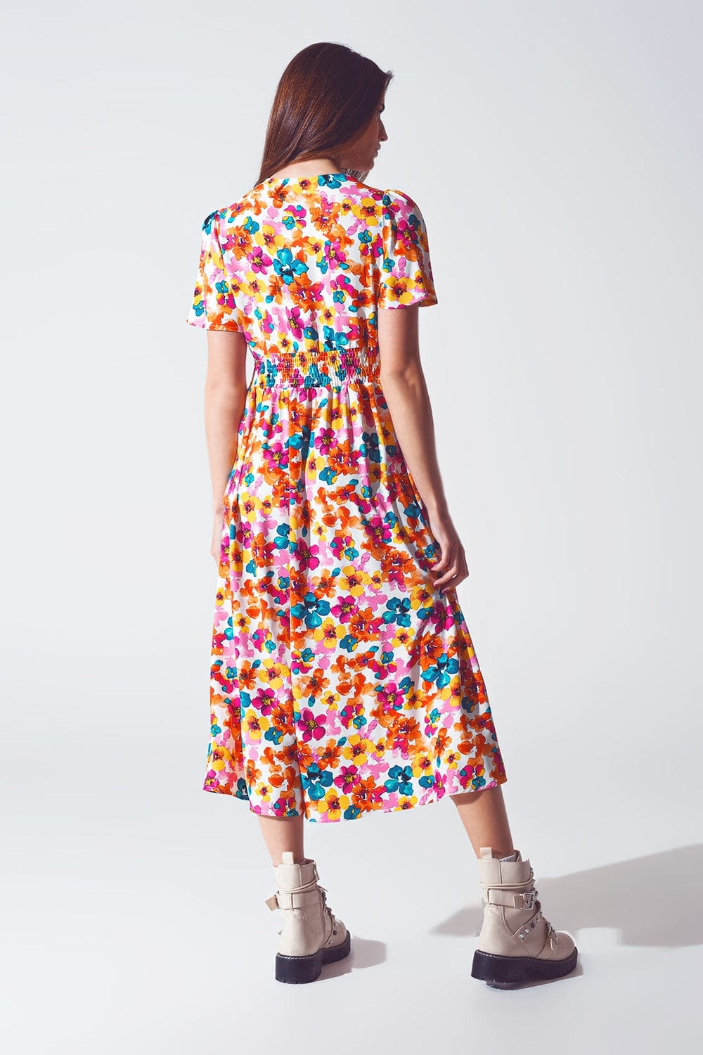 Q2 Women's Dress Midi Cinched In Wist Dress In Multicolot Floral Print