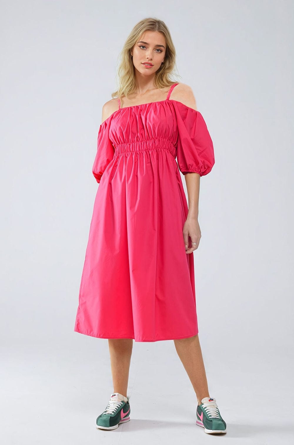 Q2 Women's Dress Midi Fuchsia Dress With Short Sleeves And Straps