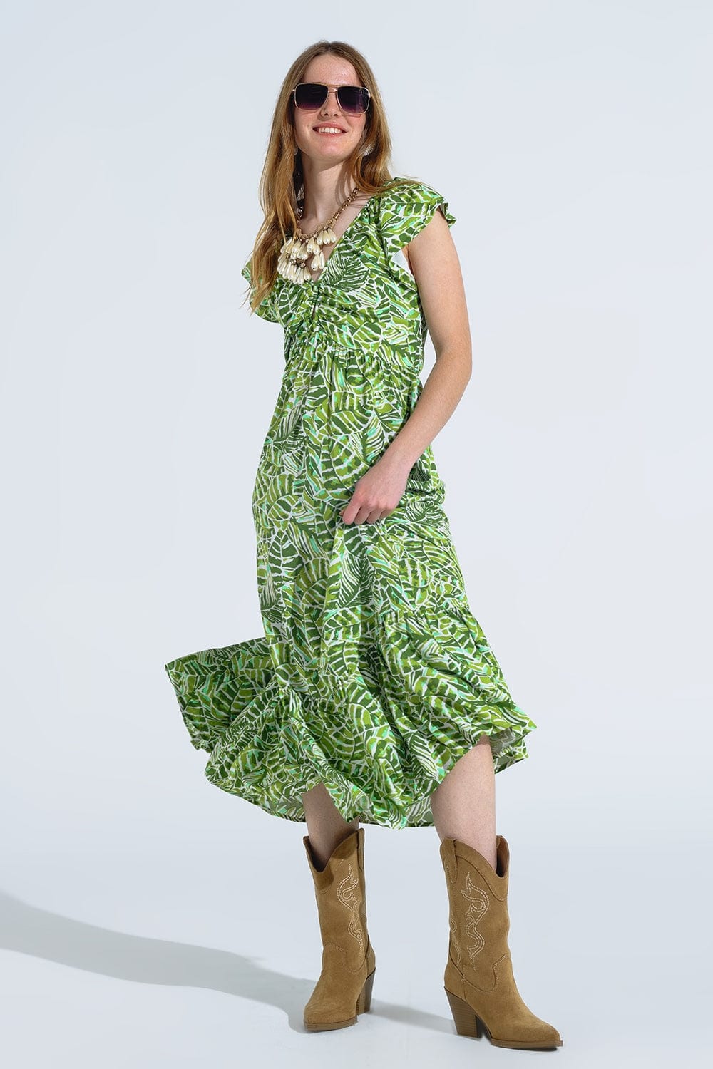 Q2 Women's Dress Midi Romantic Dress With Ruffled Short Sleeves In Green Leaf Print