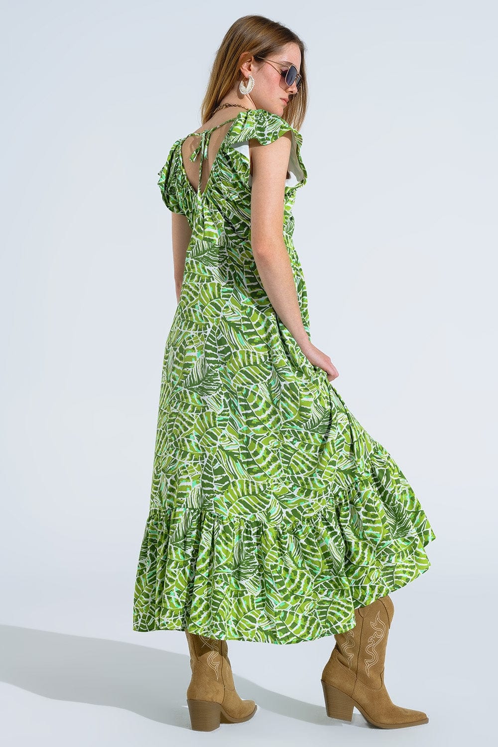 Q2 Women's Dress Midi Romantic Dress With Ruffled Short Sleeves In Green Leaf Print