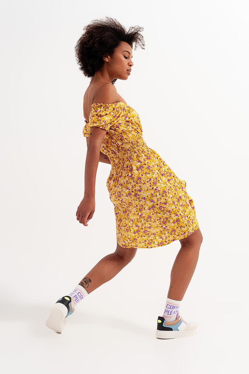 Q2 Women's Dress Mini Dress with Shirred Detail in Yellow Ditsy Floral Print