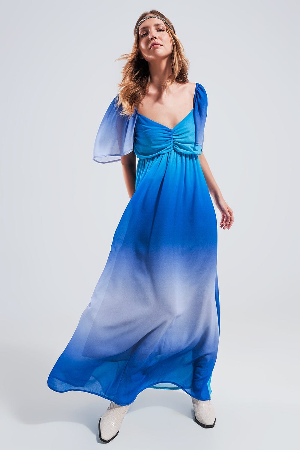 Q2 Women's Dress One Size / Blue / China Ombre Sweetheart Maxi Dress in Blue