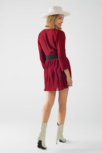 Q2 Women's Dress Pleated Chiffon Dress In Burgundy