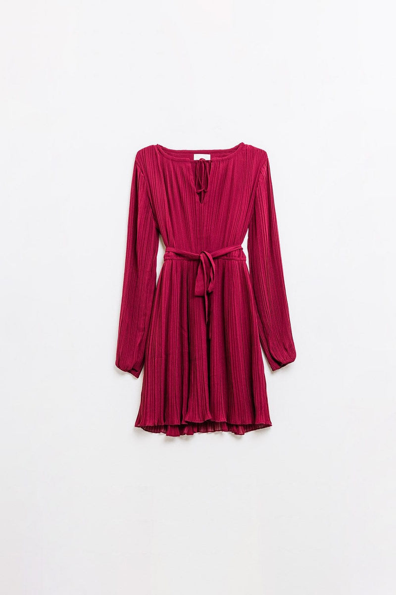 Q2 Women's Dress Pleated Chiffon Dress In Burgundy