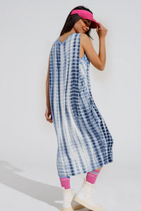 Q2 Women's Dress Relaxed Maxi Tie Dye Dress In Shades Of Blue