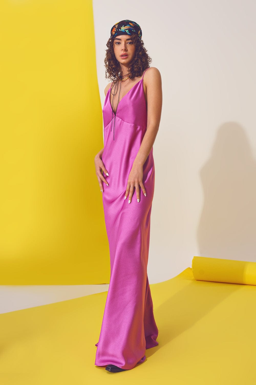 Q2 Women's Dress Satin Maxi Dress With Spaghetti Straps in Fuchsia