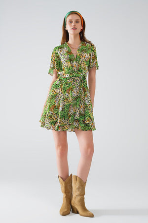 Q2 Women's Dress Short Green Multicolored Dress With Crossed Top With Animal Print