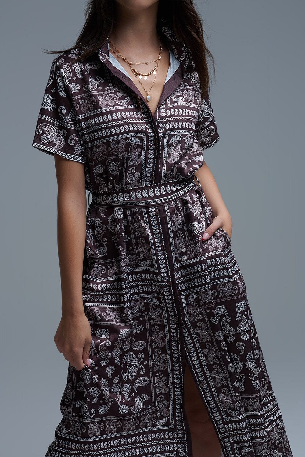 Q2 Women's Dress Short Sleeve Paisley Print Shirt Dress In Brown