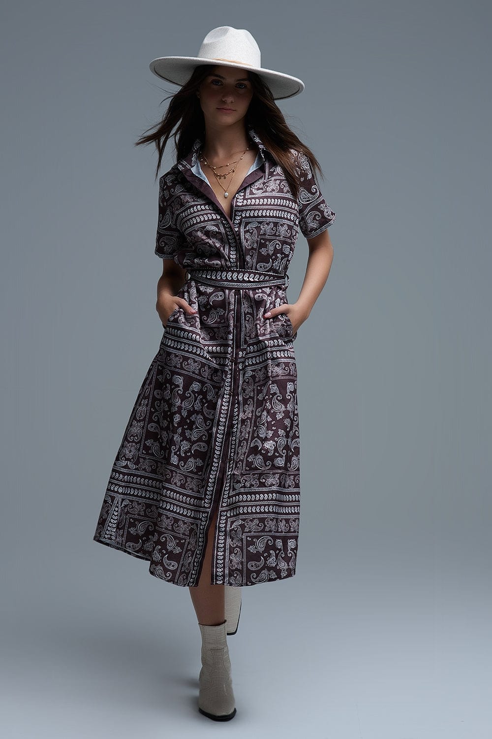 Q2 Women's Dress Short Sleeve Paisley Print Shirt Dress In Brown