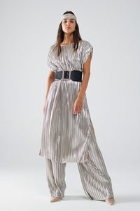 Q2 Women's Dress Silver Pleated Dress With Belt And Short Sleeves