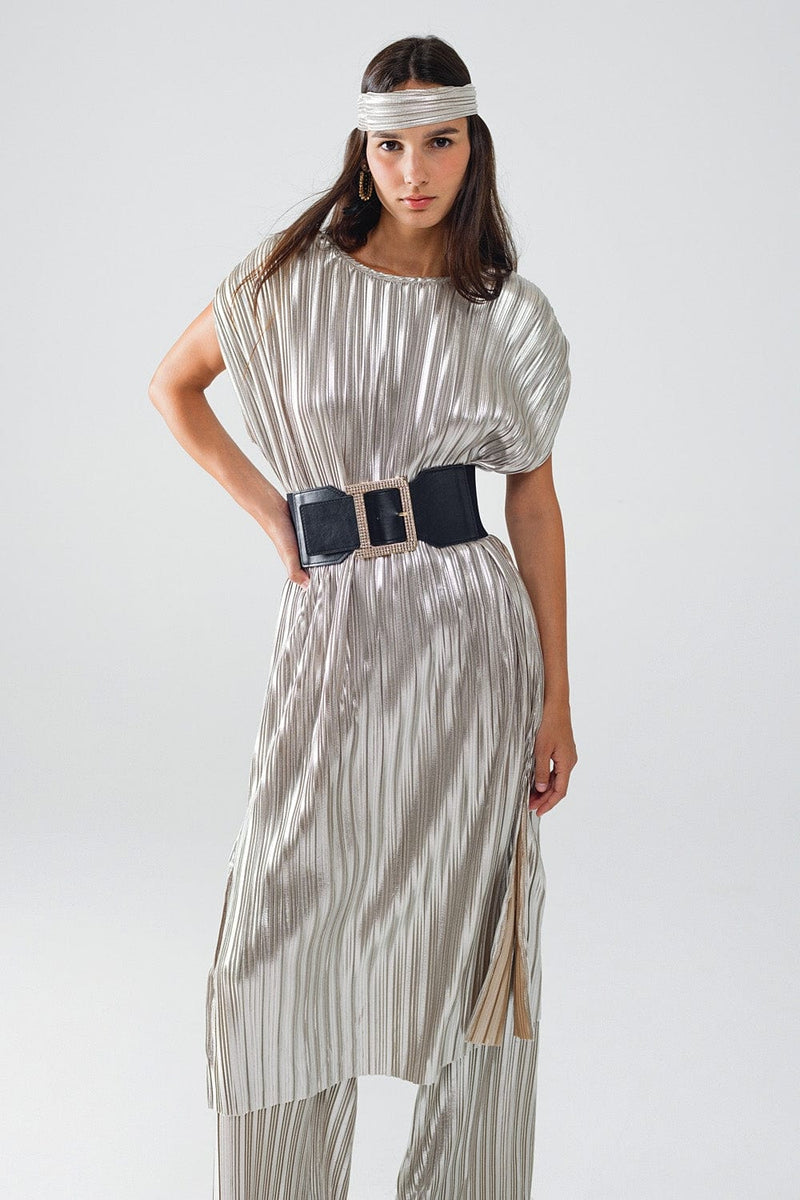 Q2 Women's Dress Silver Pleated Dress With Belt And Short Sleeves