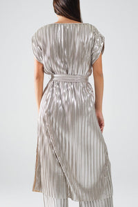 Q2 Women's Dress Silver Pleated Dress With Belt And Short Sleeves