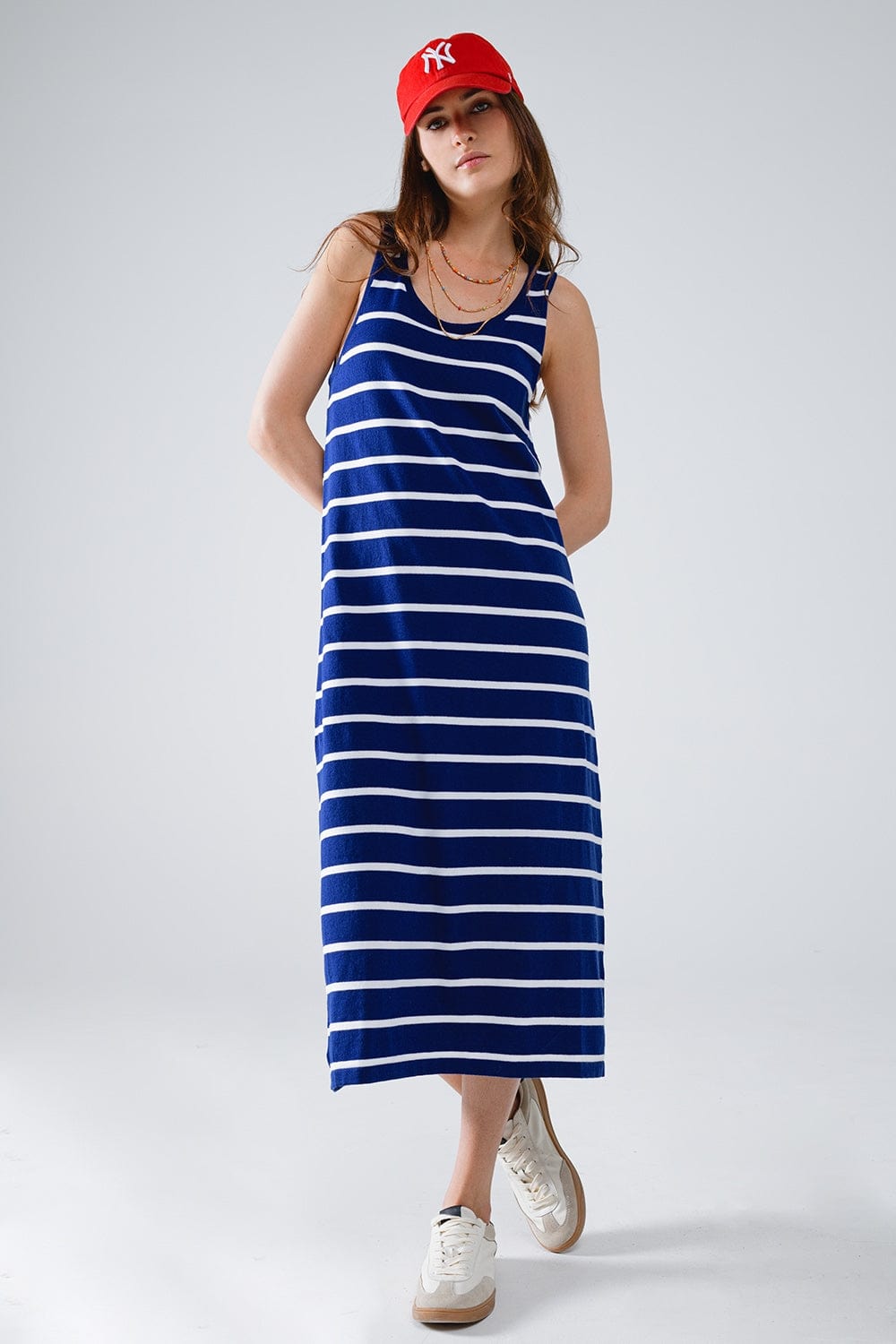 Q2 Women's Dress Tank Maxi Dress With Scoop Neck In Navy With White Stripes