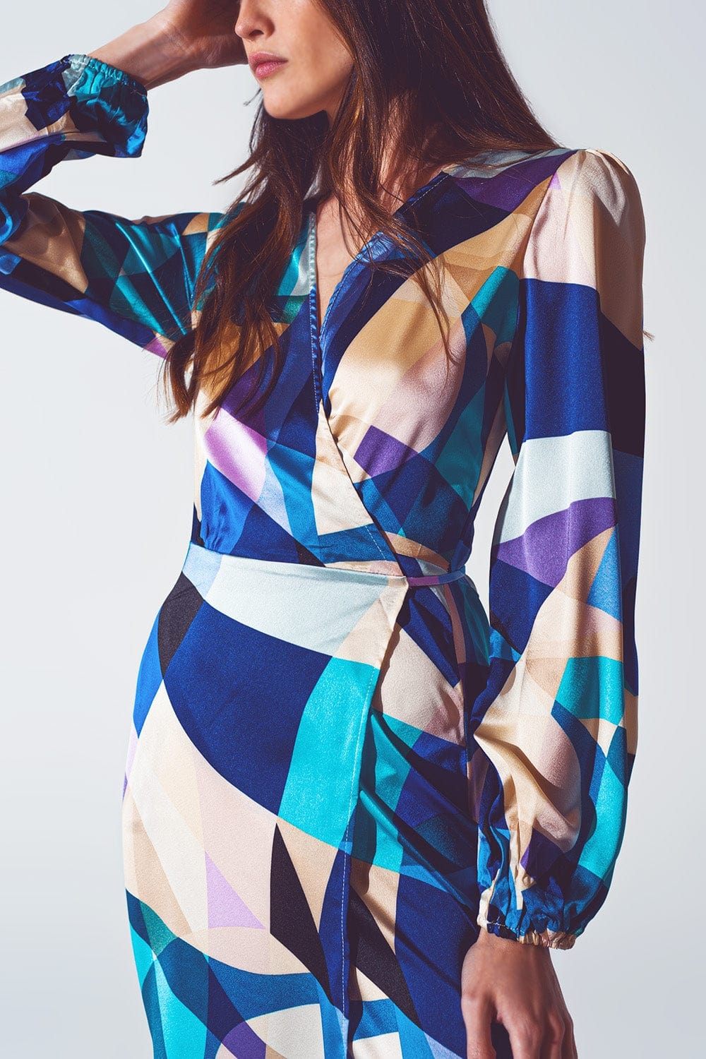 Q2 Women's Dress Wrap Short Abstract Print Dress In Blue