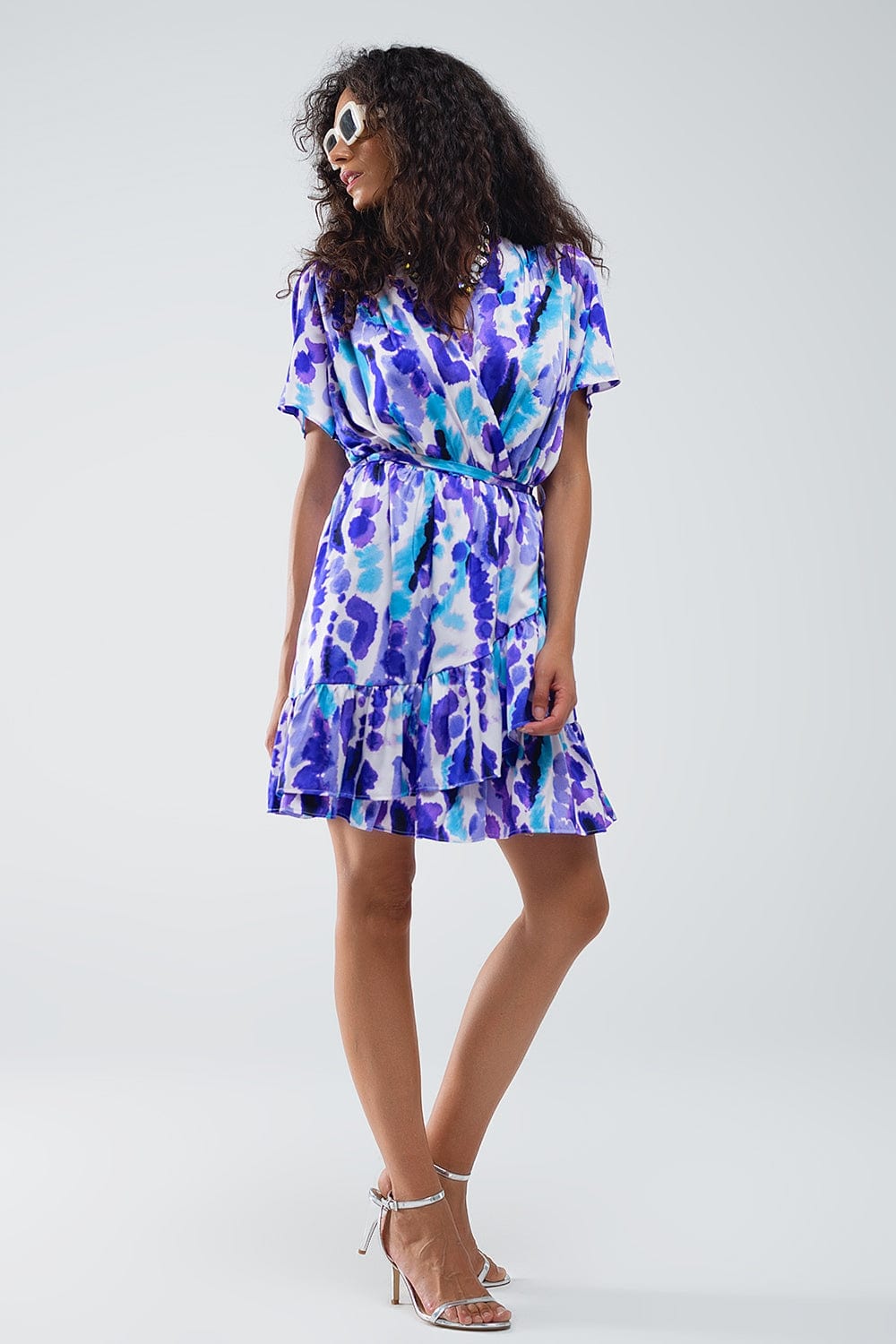 Q2 Women's Dress Wrap Short Dress In Blue And Purple Tie-Dye