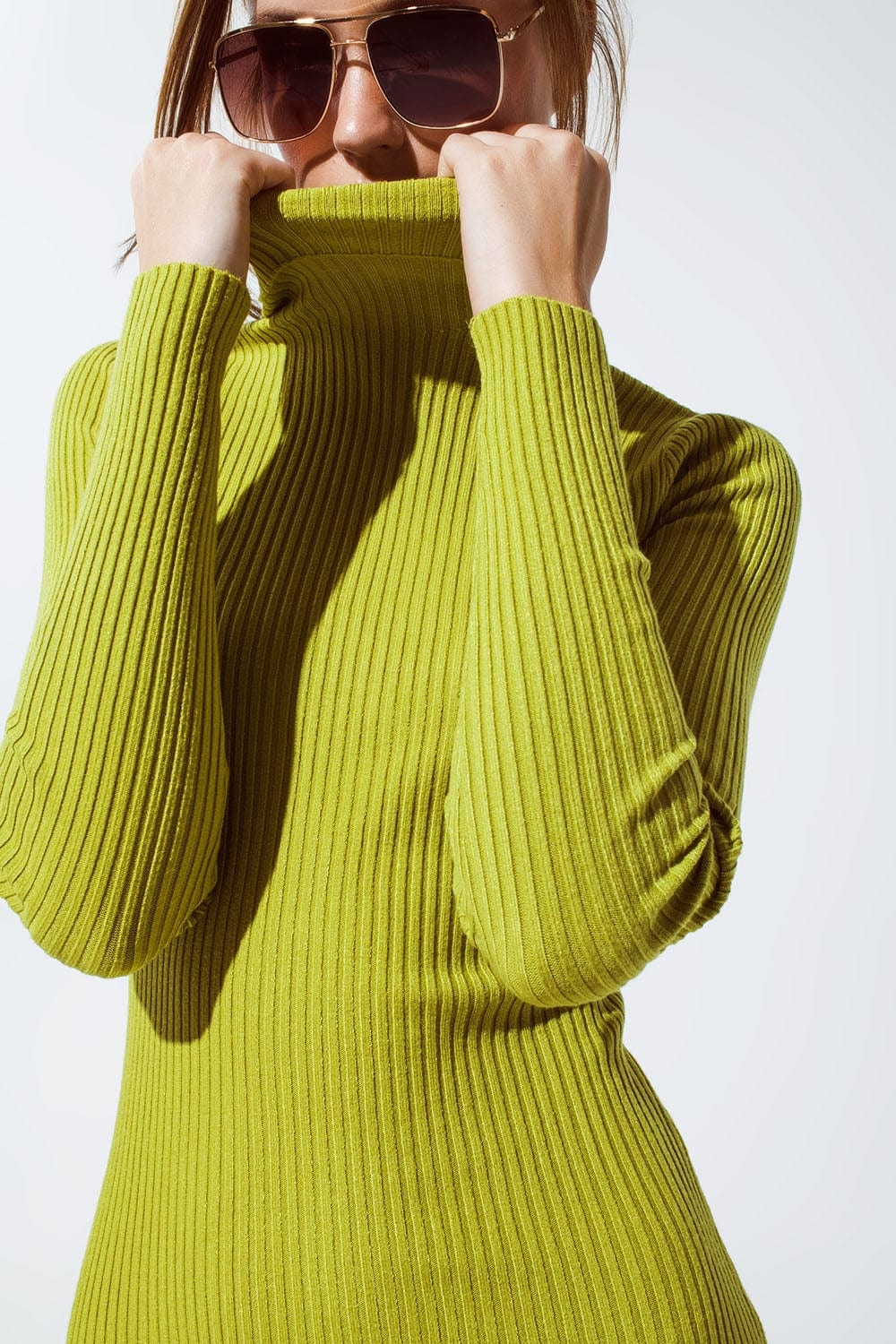 Q2 Women's Dresse One Size / Green Midi Dress In Green With Turtle Neck