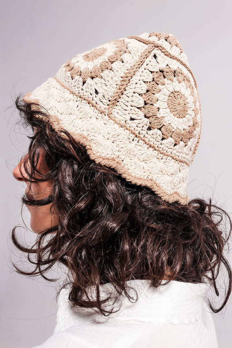 Q2 Women's Hat One Size / Beige / China Crochet Bucket Hat with Daisy Detail in Beige