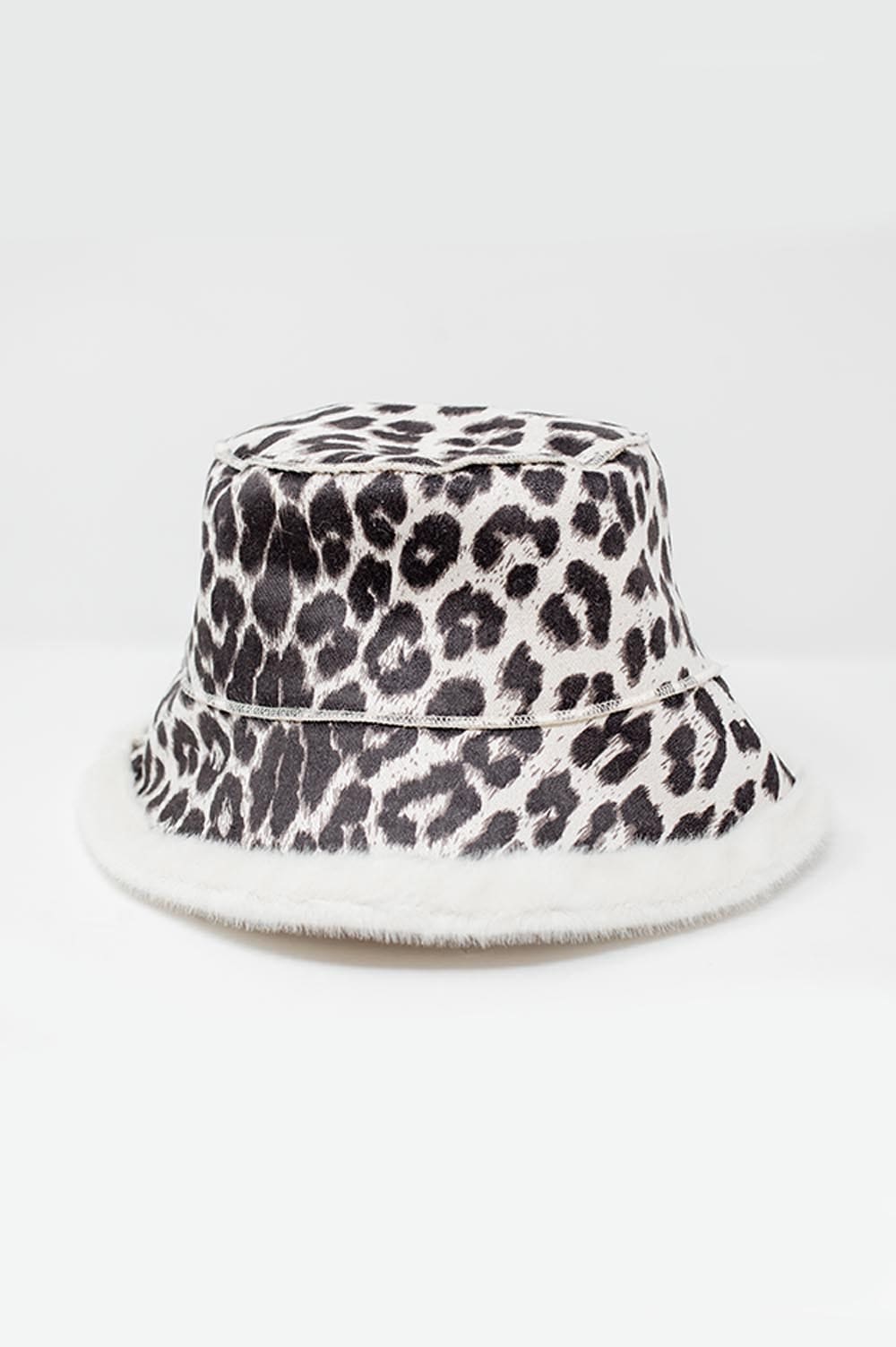 Q2 Women's Hat One Size / White / China Reversible Bucket Hat in Leopard Print in Ecru