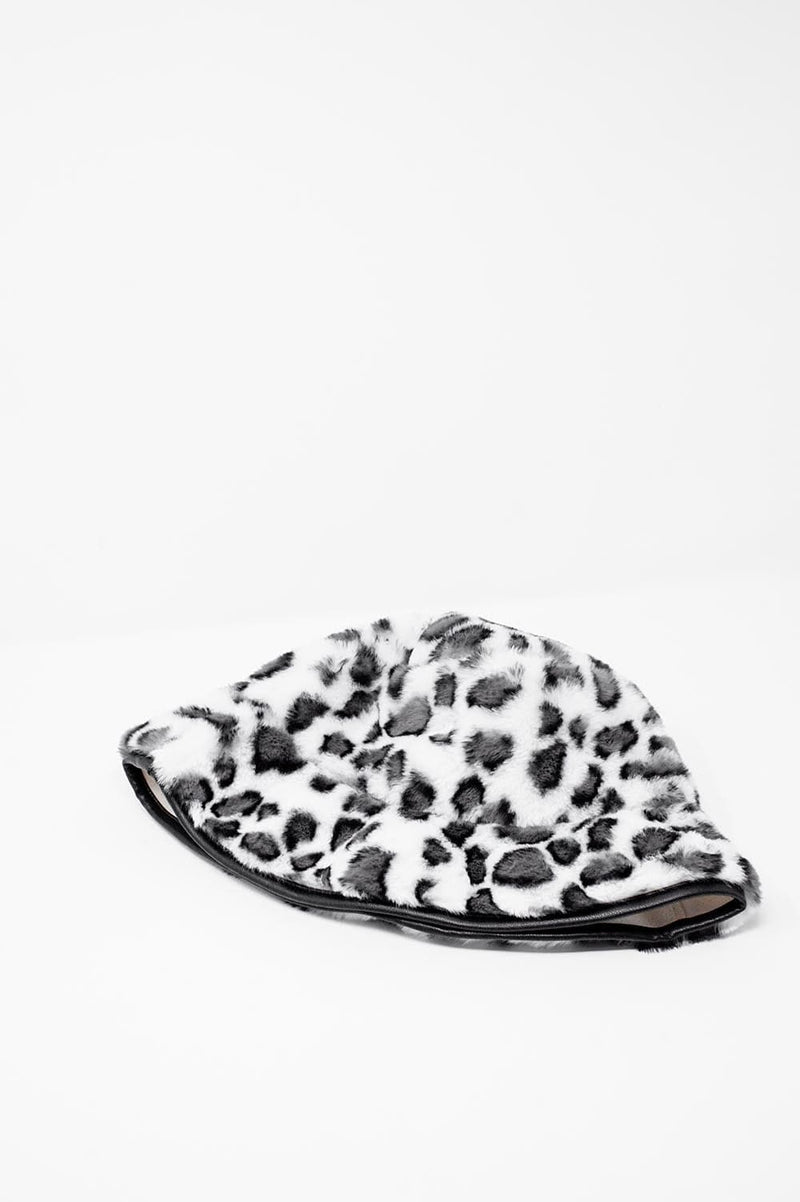 Q2 Women's Hat One Size / White / China White Bucket Hat in Animal Print