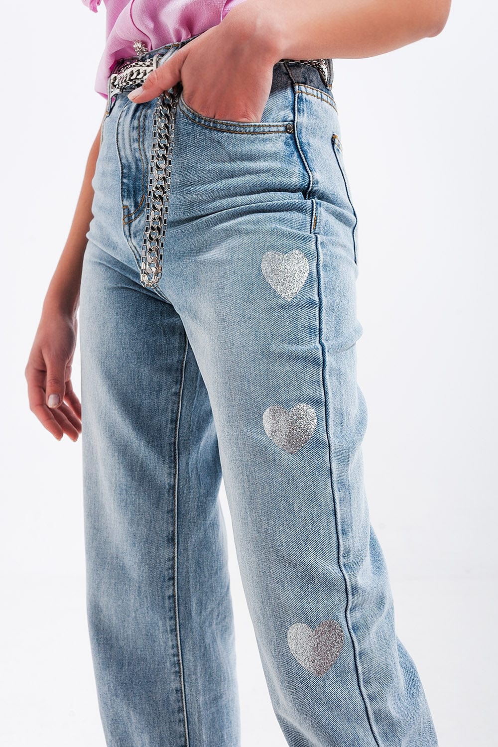 Q2 Women's Jean 90s Jean in Heart Print