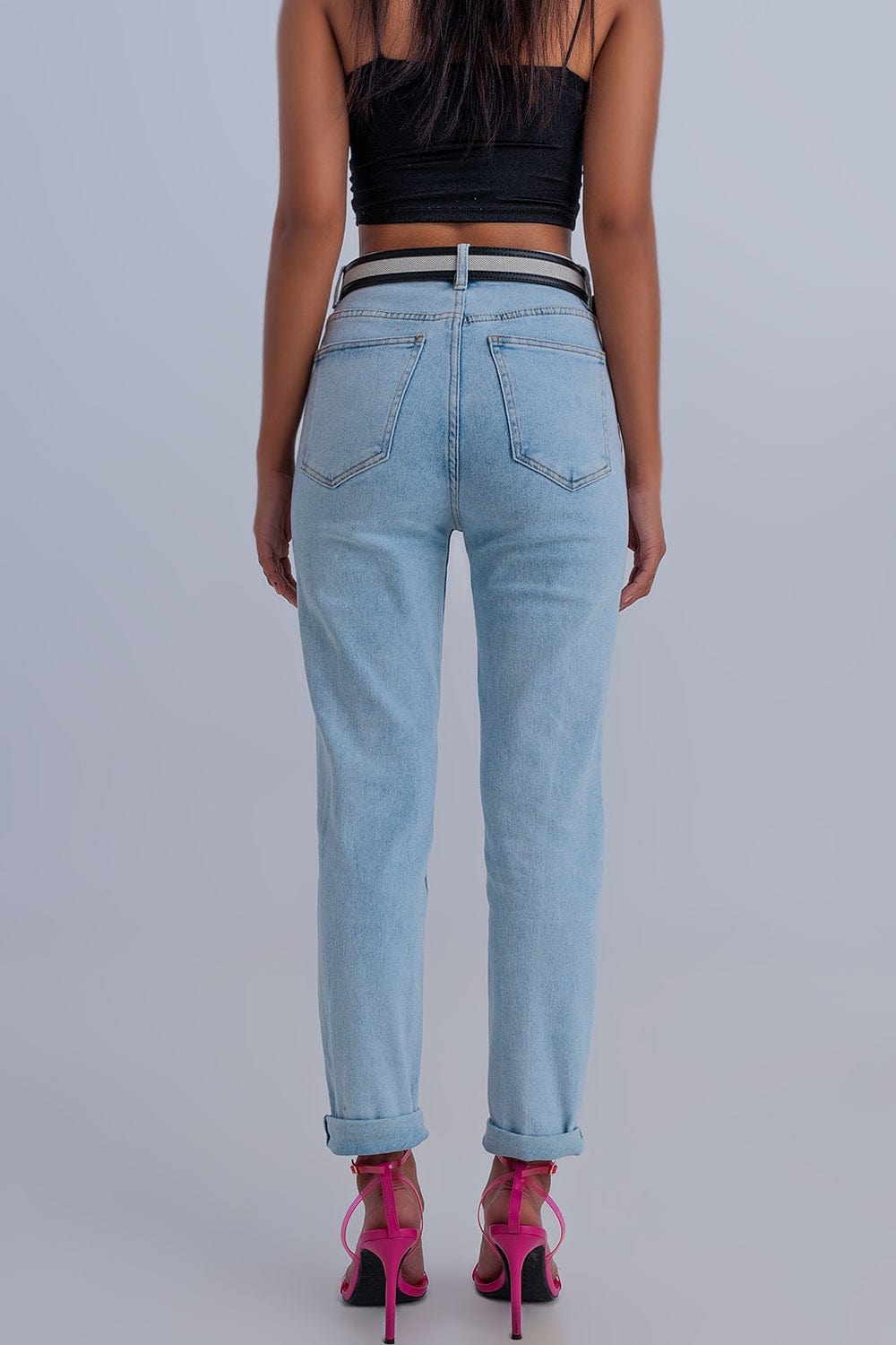 Q2 Women's Jean Basic Mom Jean in Light Blue