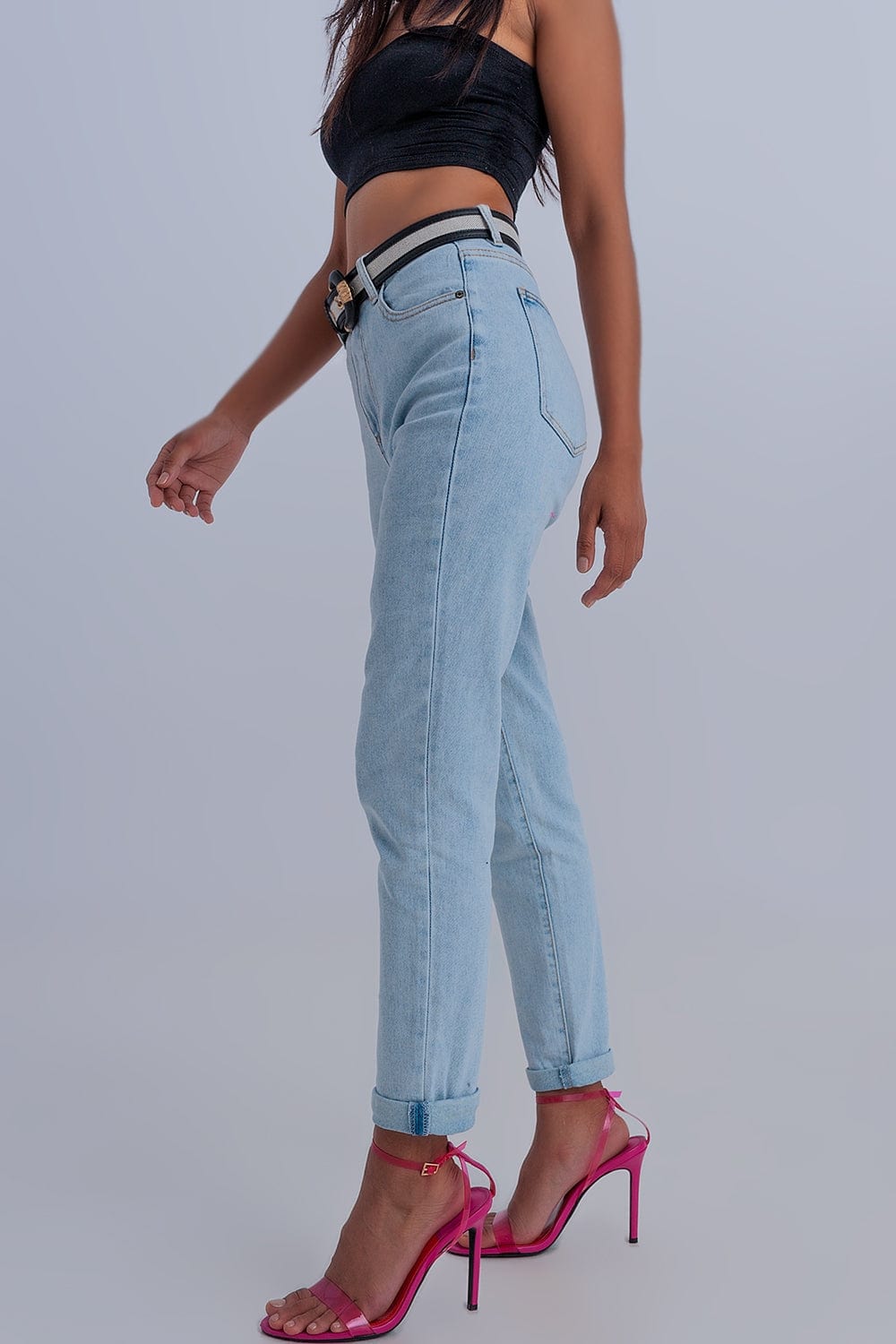Q2 Women's Jean Basic Mom Jean in Light Blue
