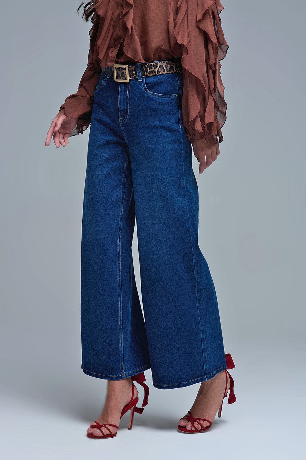 Q2 Women's Jean Basic Stretch Jeans With Wide Leg In Deep Blue