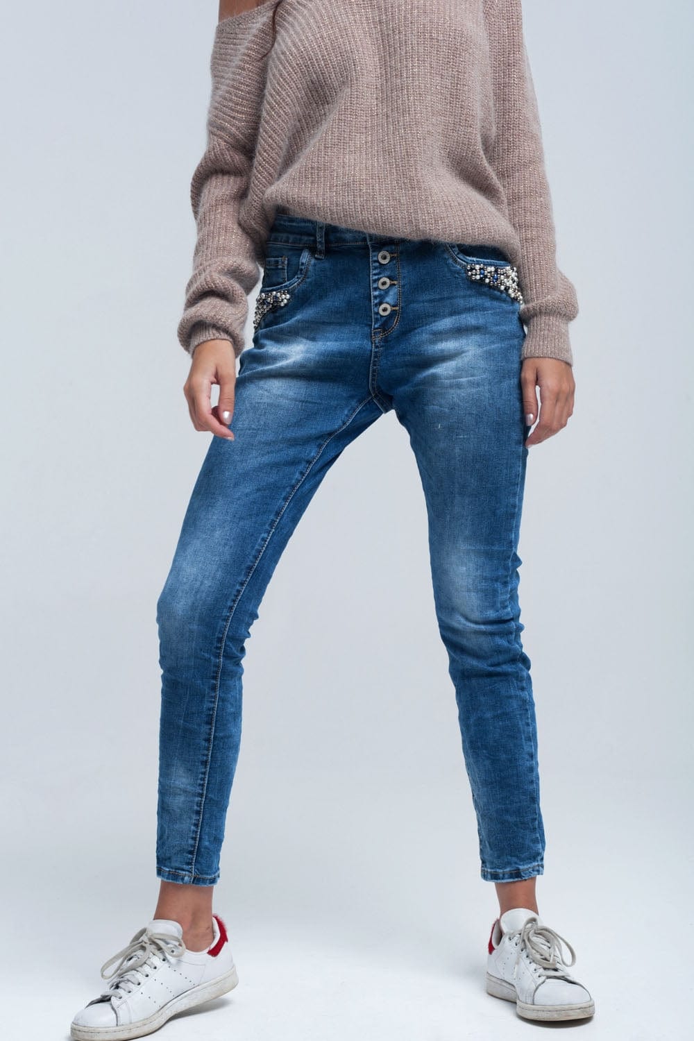 Q2 Women's Jean Blue boyfriend jeans with pearls