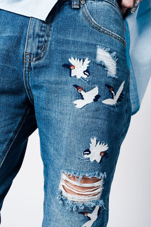 Q2 Women's Jean Blue wash mom jeans bird embroidery